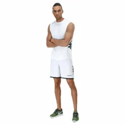 Busto White