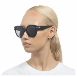 Capacious *polarized*