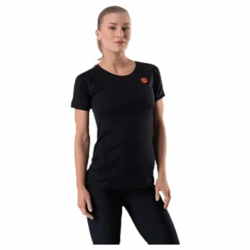 Essential Tee Black