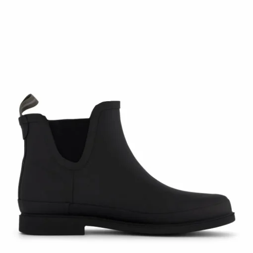 Eva W Black/black