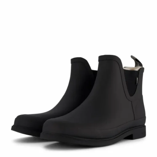 Eva W Black/black