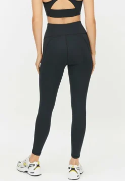 Flattering Curved High Waist T Black