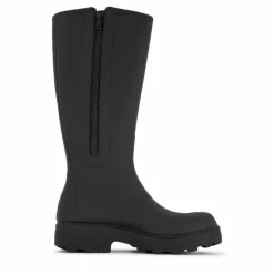 Halla Black