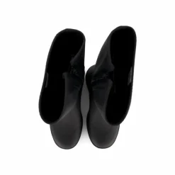 Halla Black