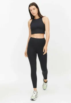 Kay Premium Cropped Top Black