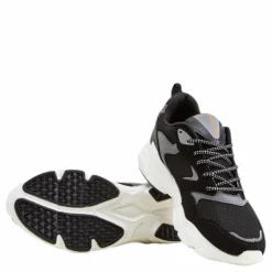 Peiru Lite Shoe Black