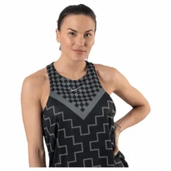 Tank Runway Geo Grey